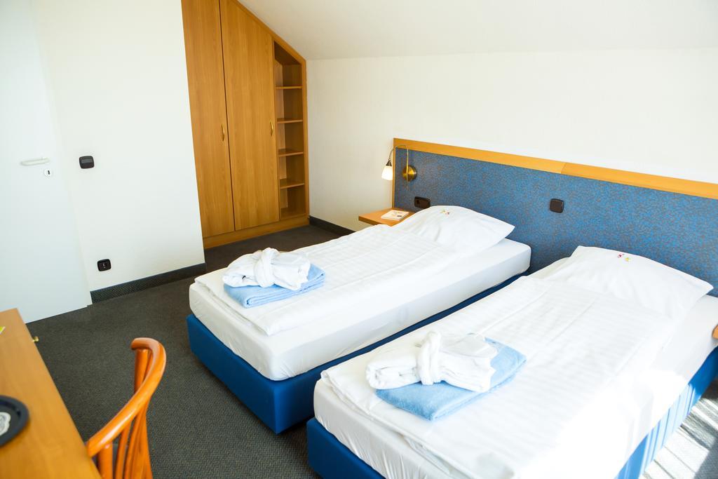 Wohlfuehlhotel Der Jaegerhof Willebadessen Kültér fotó